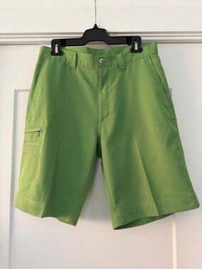 Callaway Golf Shorts Side & Ball Pocket Stretch Performance Crease Front Cargo